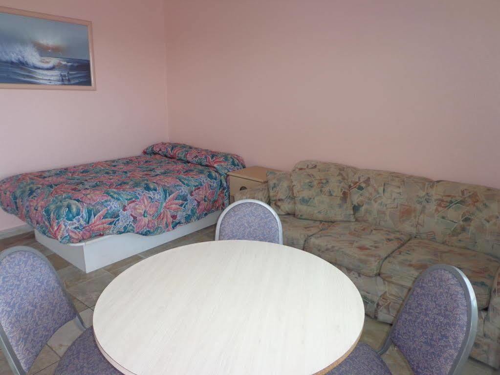 Isle Of Palms Motel ไวลด์วูด ภายนอก รูปภาพ